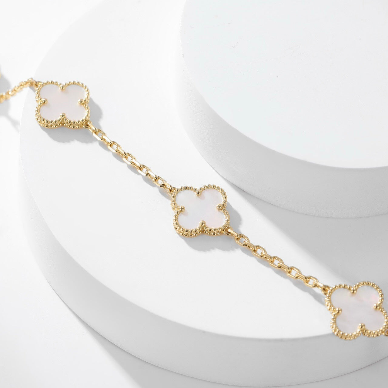 [Mystic Crown]CLOVER 10 MOTIFS WHITE MOTHER OF PEARL NECKLACE