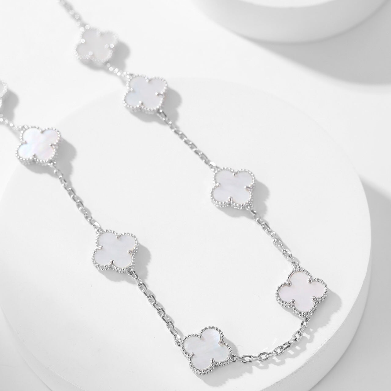 [Mystic Crown]CLOVER 10 MOTIFS WHITE MOTHER OF PEARL NECKLACE
