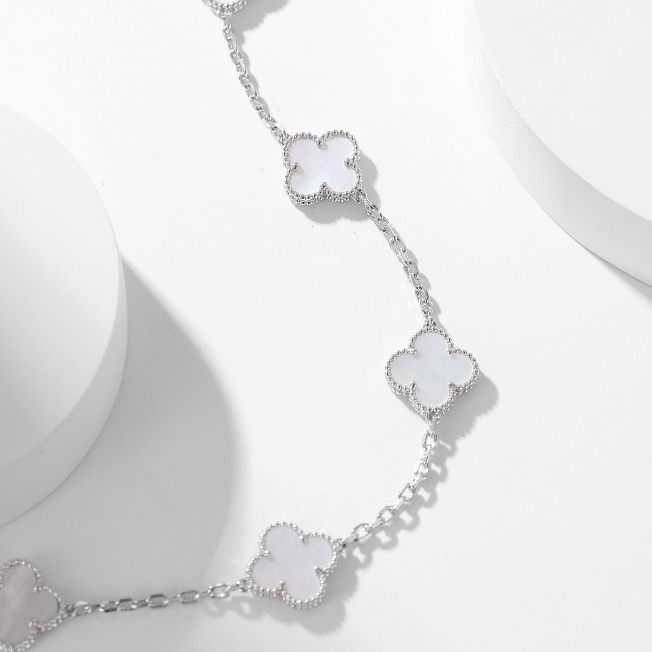 [Mystic Crown]CLOVER 10 MOTIFS WHITE MOTHER OF PEARL NECKLACE