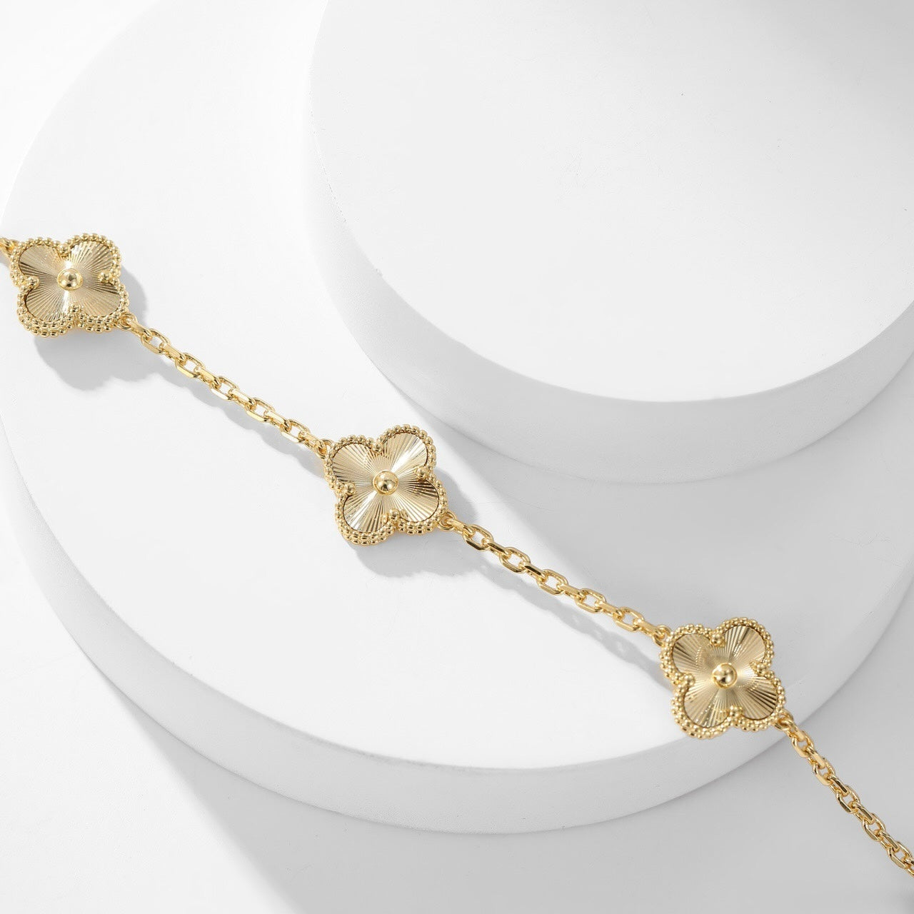 [Mystic Crown]CLOVER 10 MOTIFS LASER NECKLACE