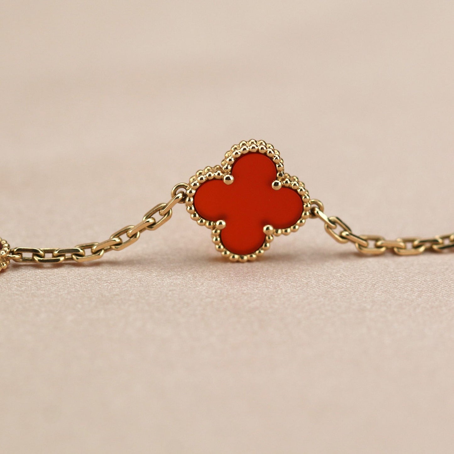 [Mystic Crown]CLOVER 5 MOTIFS RED AGATE  BRACELET