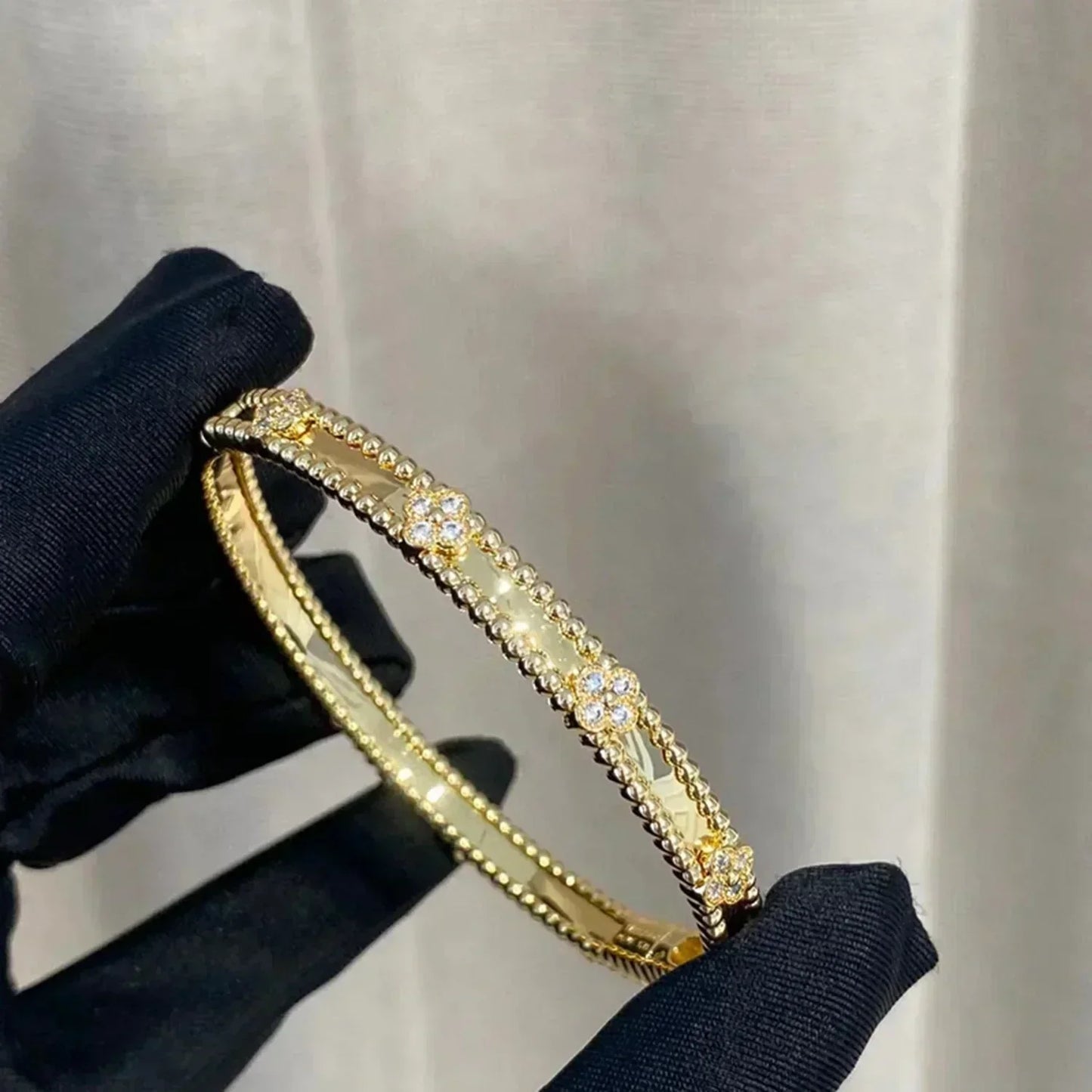 [Mystic Crown]CLOVER BRACELET 4MM DIAMONDS