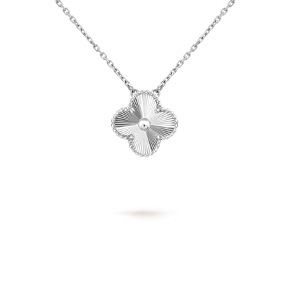 [Mystic Crown]CLOVER 15MM LASER NECKLACE SILVER