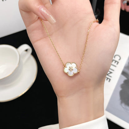[Mystic Crown]LUCKY  WHITE MOP  PLUM BLOSSOM NECKLACE