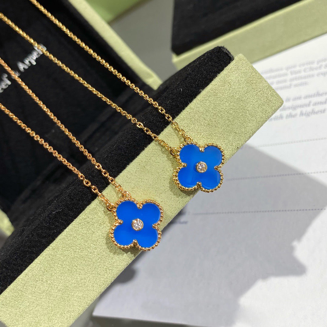 [Mystic Crown]CLOVER 15MM DIAMOND AND BLUE AGATE NECKLACE