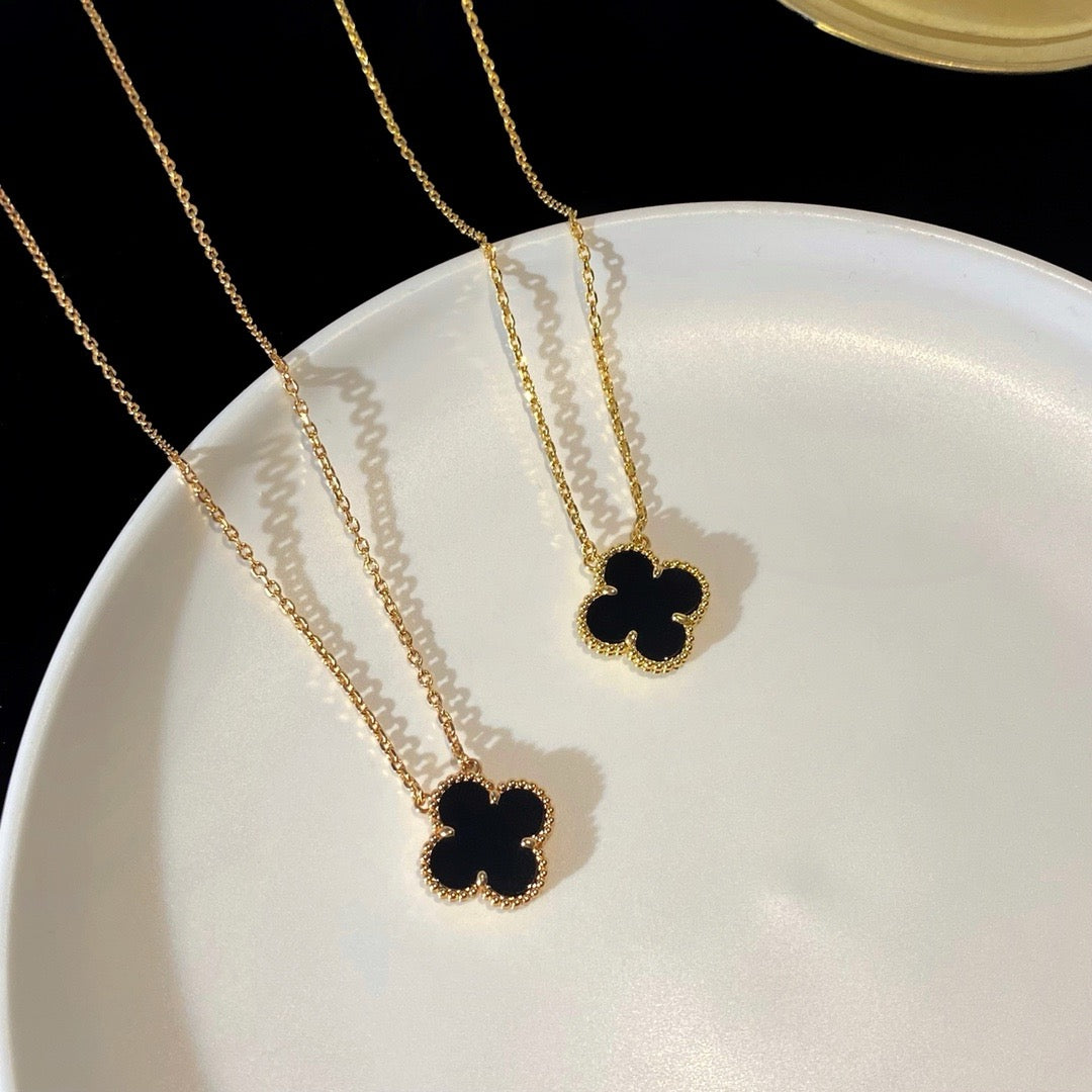 [Mystic Crown]CLOVER 15MM BLACK ONYX SINGLE FLOWER NECKLACE