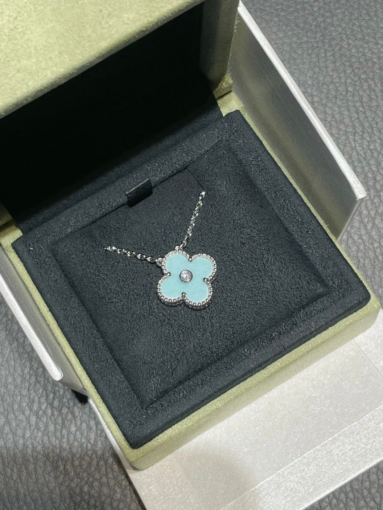 [Mystic Crown]CLOVER 1 DIAMOND LIGHT BLUE SILVER NECKLACE