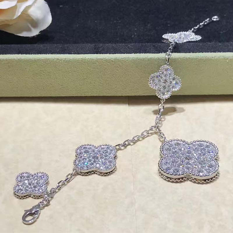 [Mystic Crown]CLOVER 6 MOTIFS SILVER DIAMOND BRACELET