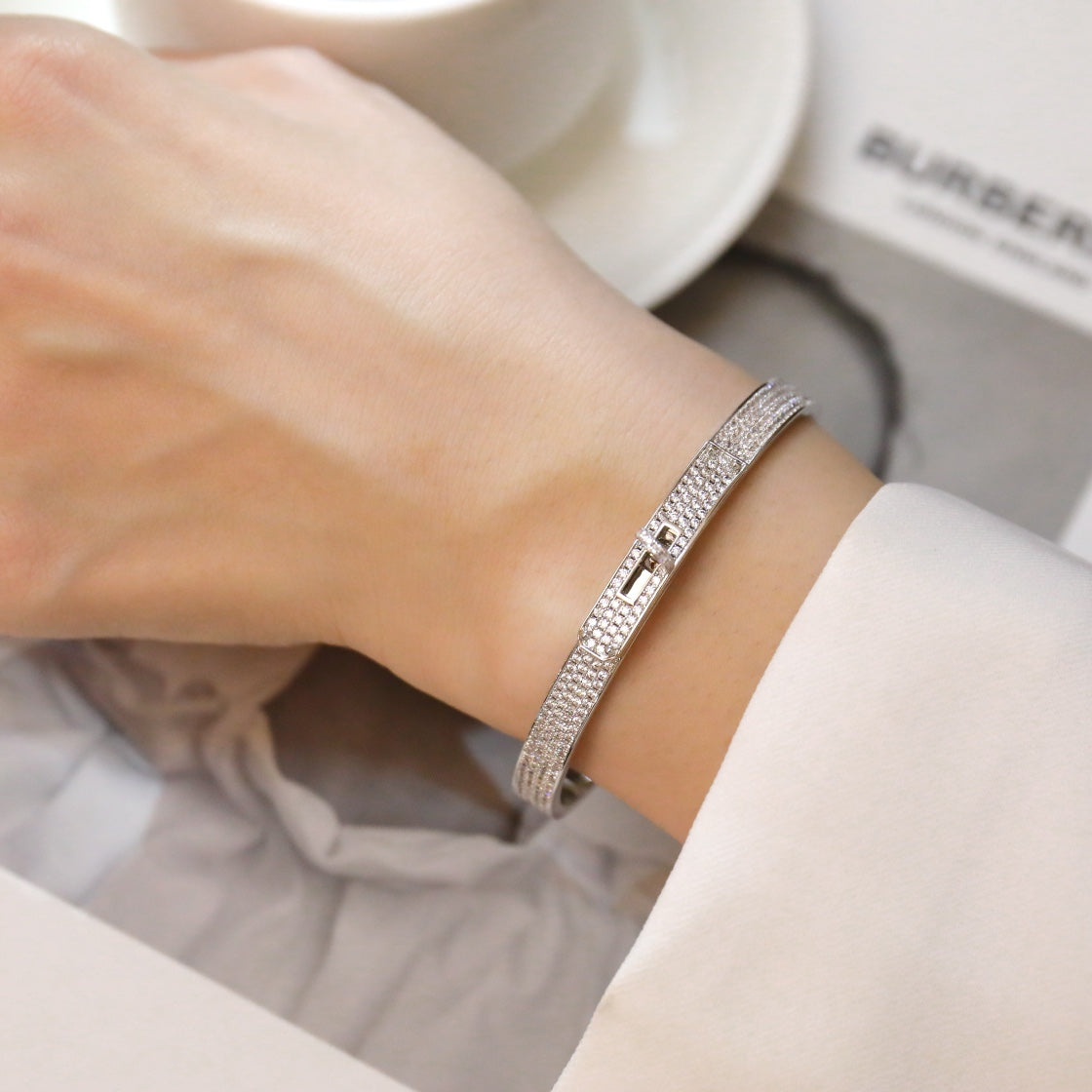 [Mystic Crown]KELLY BRACELET DIAMOND PAVED