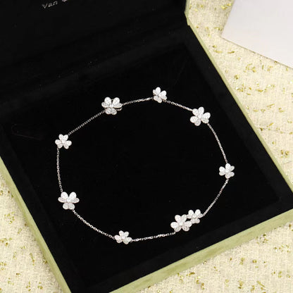 [Mystic Crown]FRIVOLE SILVER 9 FLOWERS NECKLACE