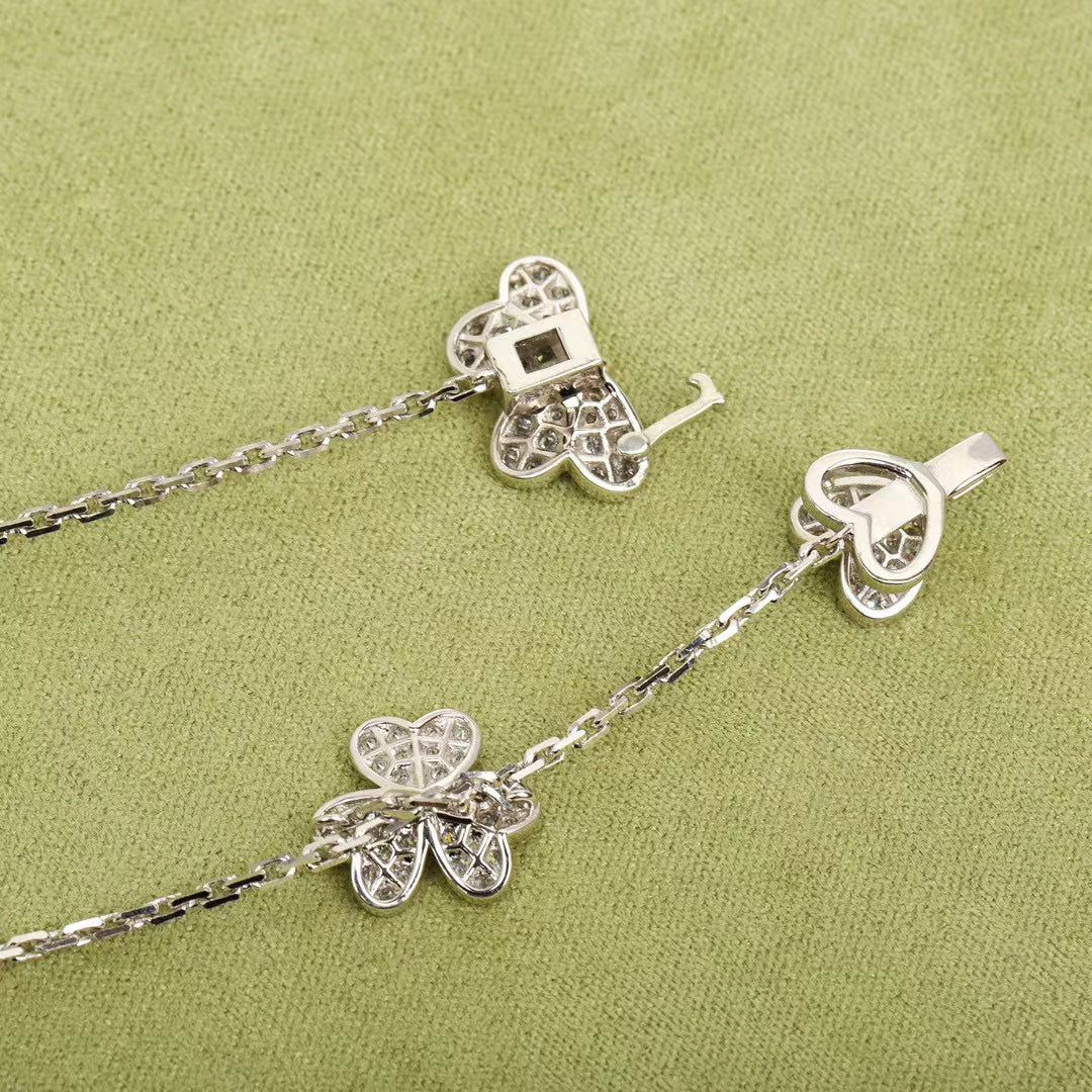 [Mystic Crown]FRIVOLE SILVER 9 FLOWERS NECKLACE