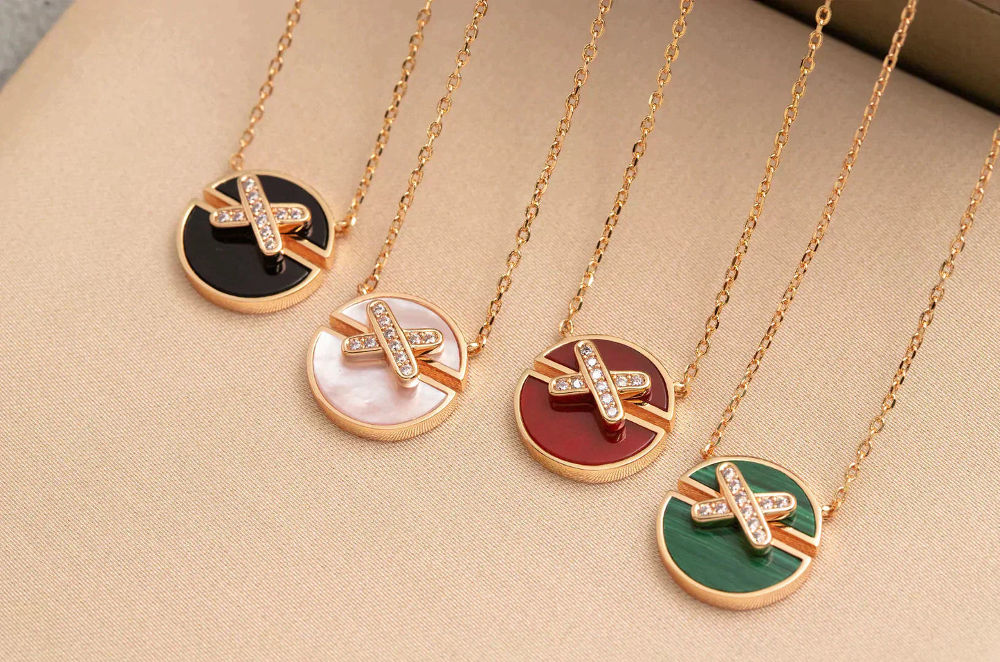 [Mystic Crown]JEUX DE ROSE GOLD DIAMOND NECKLACE