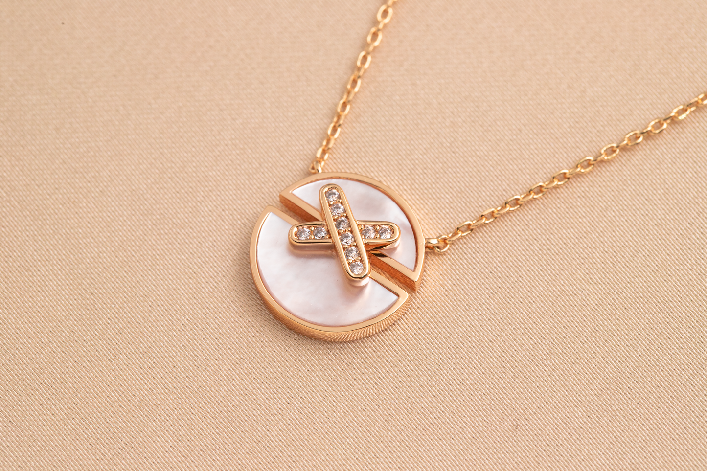 [Mystic Crown]JEUX DE PINK GOLD DIAMOND NECKLACE