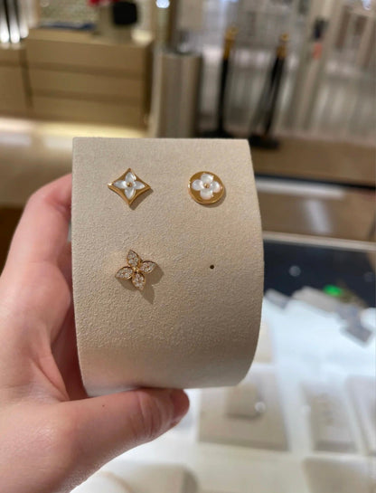 [Mystic Crown]STAR BLOSSOM STUD EARRINGS PINK GOLD DIAMONDS