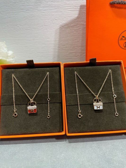 [Mystic Crown]H CIRCE MOISSANITE PENDANT NECKLACE GOLD
