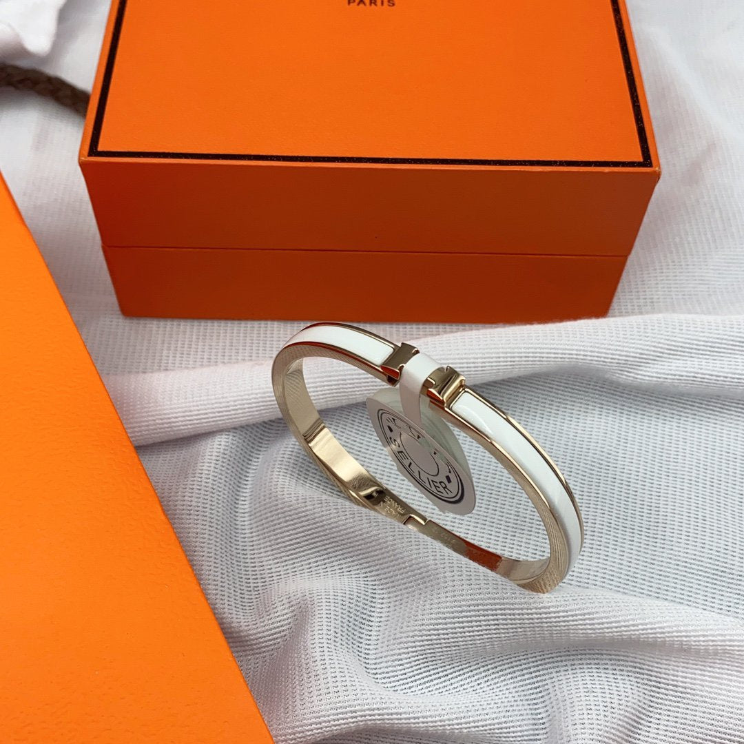 [Mystic Crown]CLASSIC HM CLIC WHITE 8MM ENAMEL BRACELET