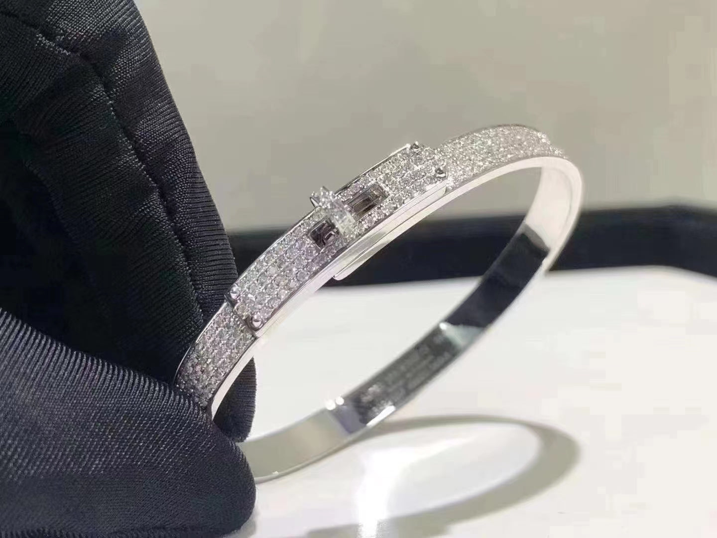 [Mystic Crown]HM KELLY BRACELET IN SILVER AND FULL PAVE DIAMOND