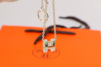 [Mystic Crown]HM NECKLACE H LETTER OVAL SERIES