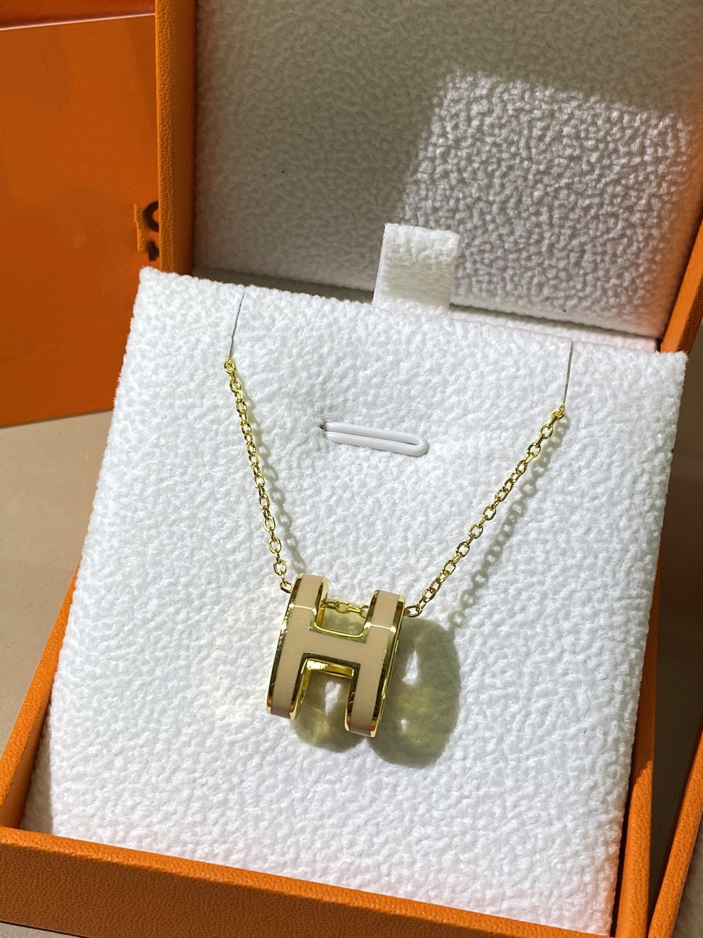 [Mystic Crown]HM CLIC YELLOW ENAMEL GOLD NECKLACE