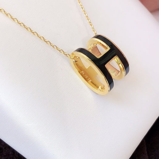 [Mystic Crown]HM CLIC BLACK ENAMEL GOLD NECKLACE