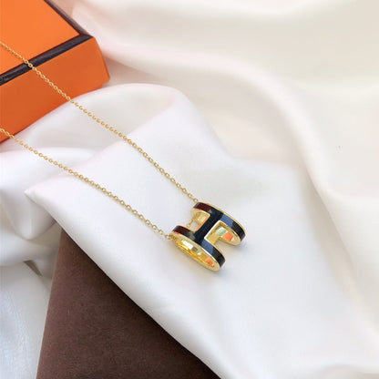 [Mystic Crown]HM CLIC BLACK ENAMEL GOLD NECKLACE