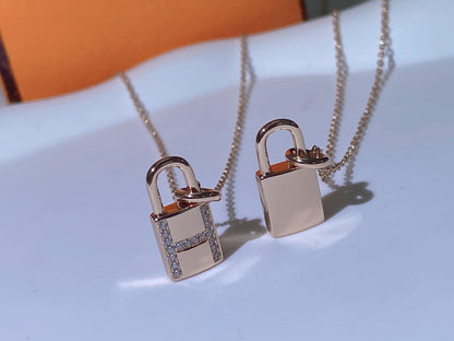 [Mystic Crown]HM ADVANCED NICHE LOCK HEAD NECKLACE DIAMONDS
