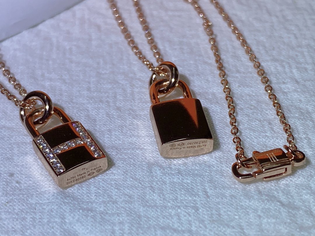 [Mystic Crown]HM ADVANCED NICHE LOCK HEAD NECKLACE DIAMONDS