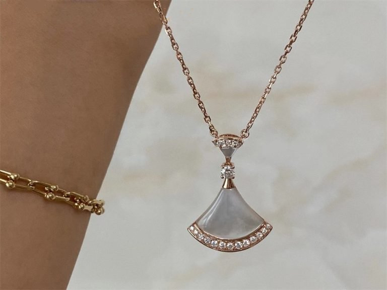 [Mystic Crown]DREAM NECKLACE MOP PINK GOLD DIAMOND