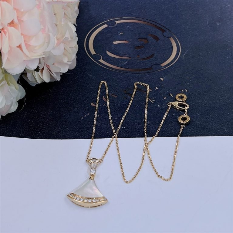 [Mystic Crown]DREAM NECKLACE MOP GOLD DIAMOND
