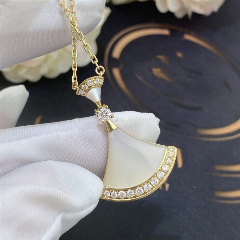 [Mystic Crown]DREAM NECKLACE MOP GOLD DIAMOND