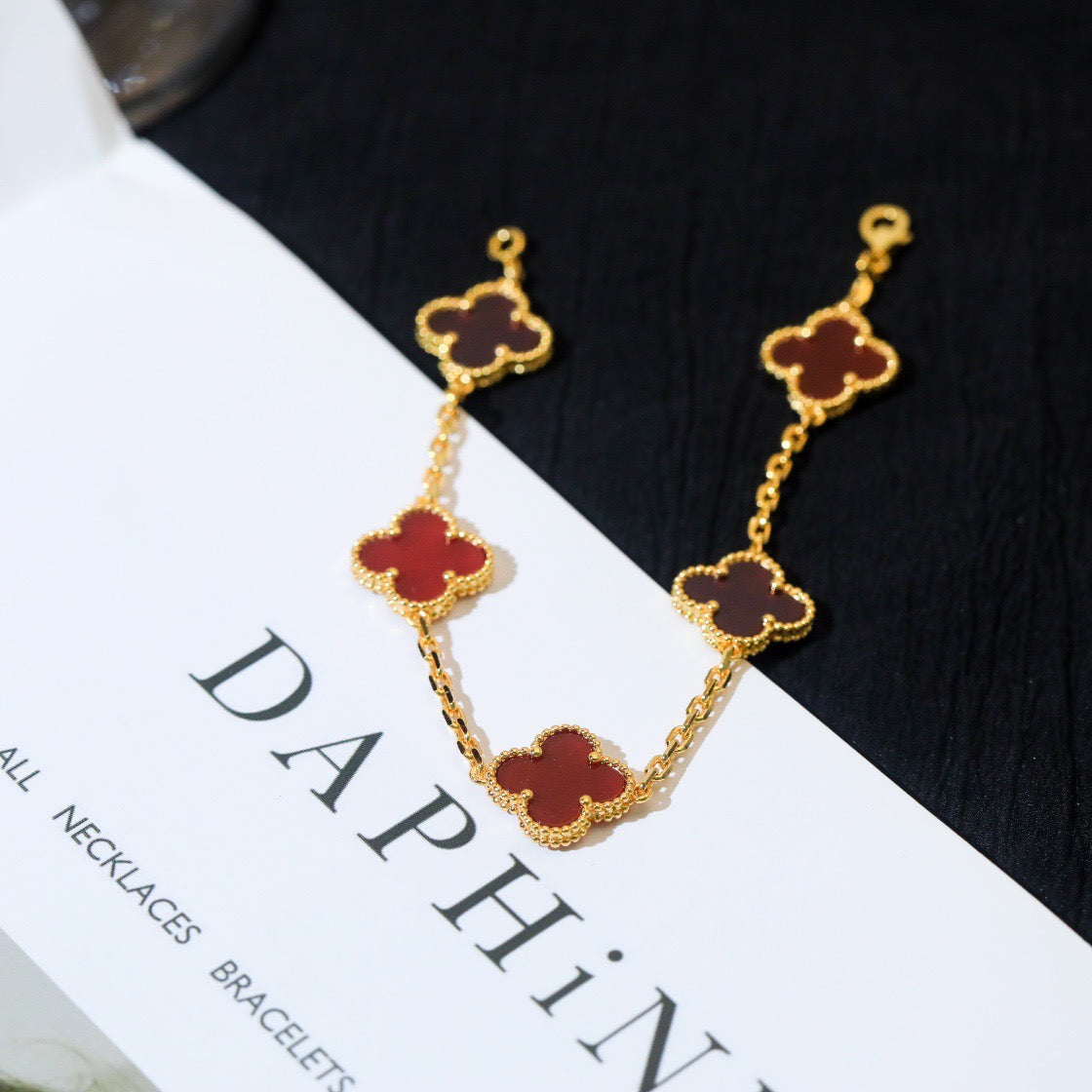 [Mystic Crown]CLOVER 5 MOTIFS RED AGATE  BRACELET