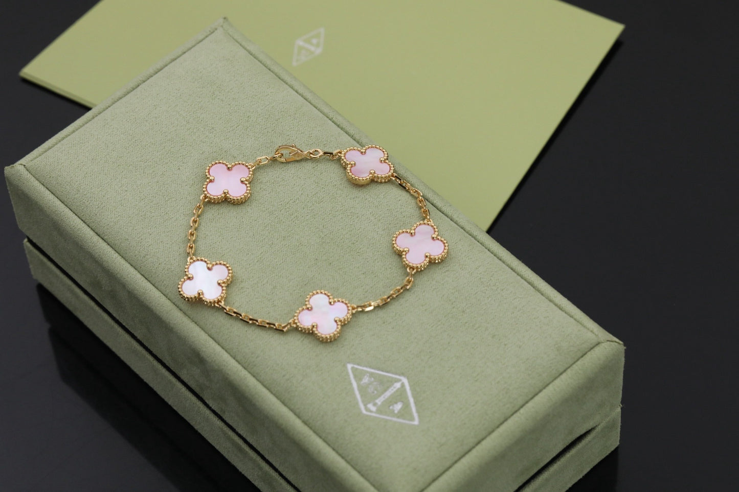 [Mystic Crown]CLOVER 5 PINK  FRITILLARY BRACELET