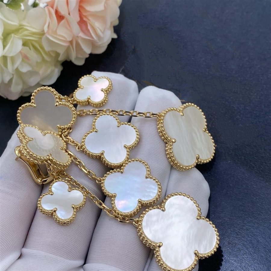 [Mystic Crown]CLOVER EARRINGS WHITE MOP 4 MOTIFS GOLD
