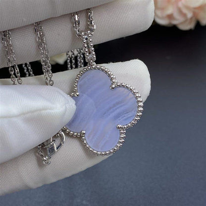 [Mystic Crown]CLOVER SILVER CHALCEDONY BIG CLOVER NECKLACE