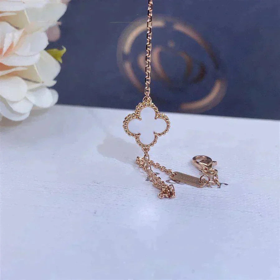 [Mystic Crown]CLOVER WHITE MOP SINGLE FLOWER BRACELET