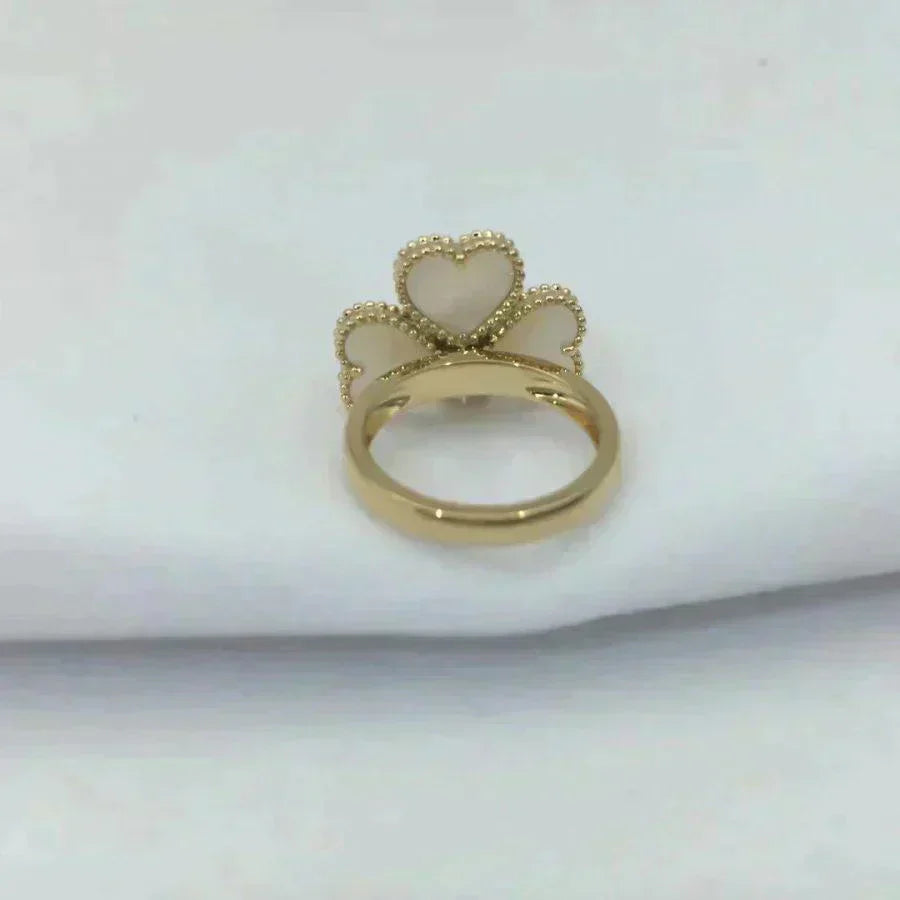 [Mystic Crown]SWEET CLOVER WHITE MOP RING