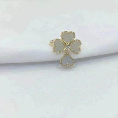 [Mystic Crown]SWEET CLOVER WHITE MOP RING