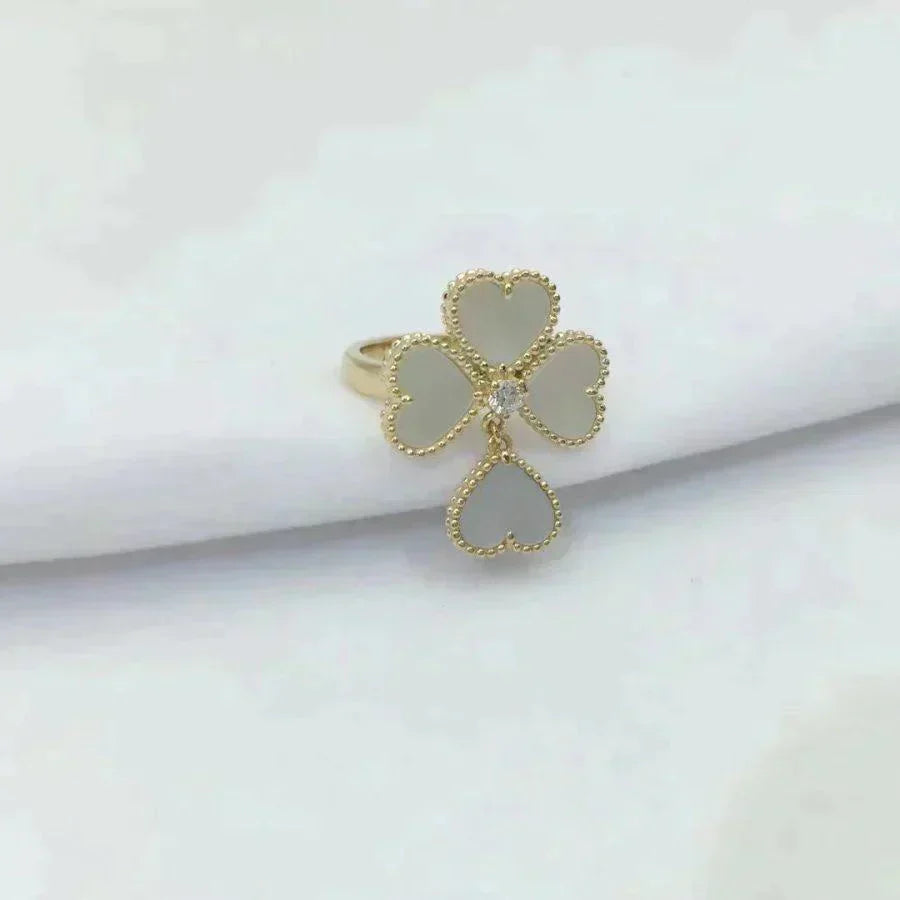 [Mystic Crown]SWEET CLOVER WHITE MOP RING