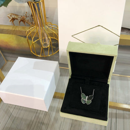 [Mystic Crown]LARGE BUTTERFLY SILVER PENDANT DIAMOND NECKLACE