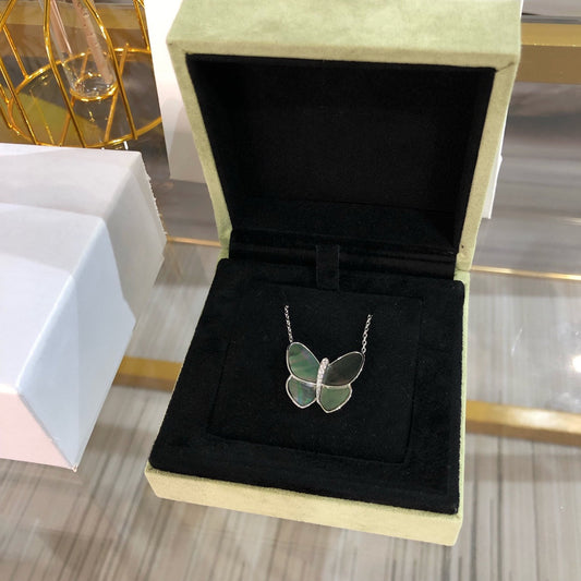 [Mystic Crown]LARGE BUTTERFLY SILVER PENDANT DIAMOND NECKLACE