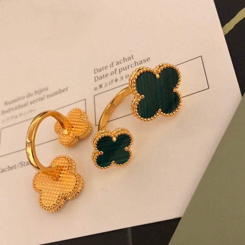 [Mystic Crown]CLOVER BETWEEN THE FINGER RING
