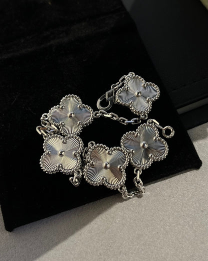 [Mystic Crown]CLOVER SILVER 5 MOTIFS BRACELET