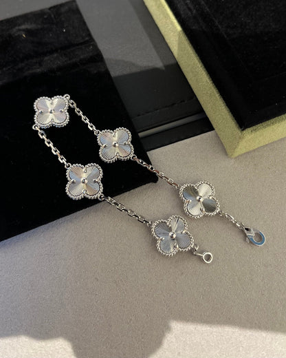 [Mystic Crown]CLOVER SILVER 5 MOTIFS BRACELET